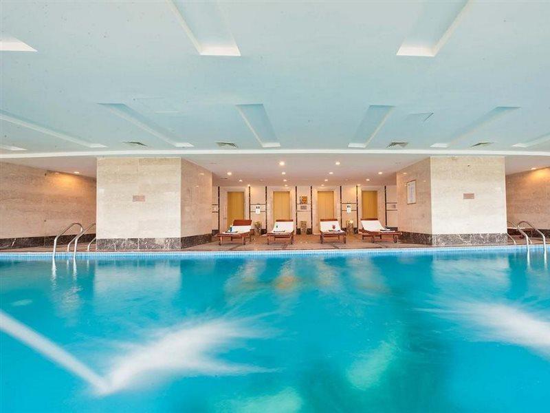 Muong Thanh Grand Hanoi Hotel Buitenkant foto