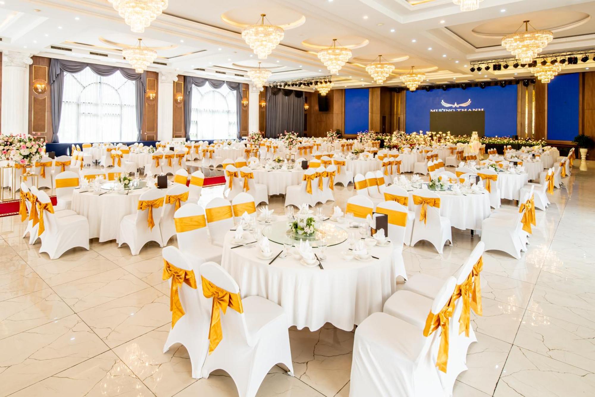 Muong Thanh Grand Hanoi Hotel Buitenkant foto