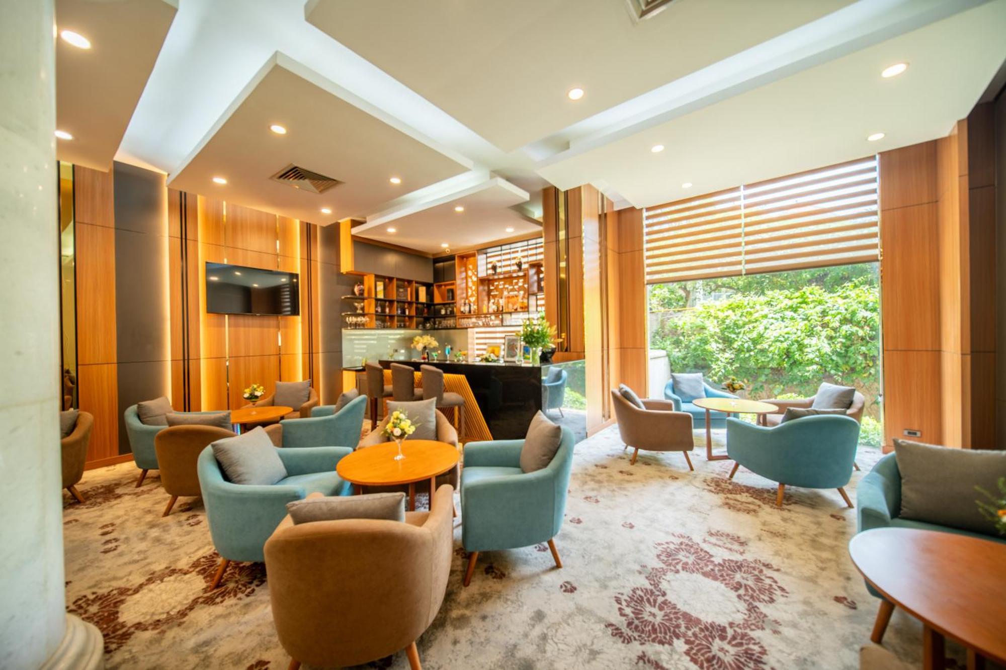 Muong Thanh Grand Hanoi Hotel Buitenkant foto