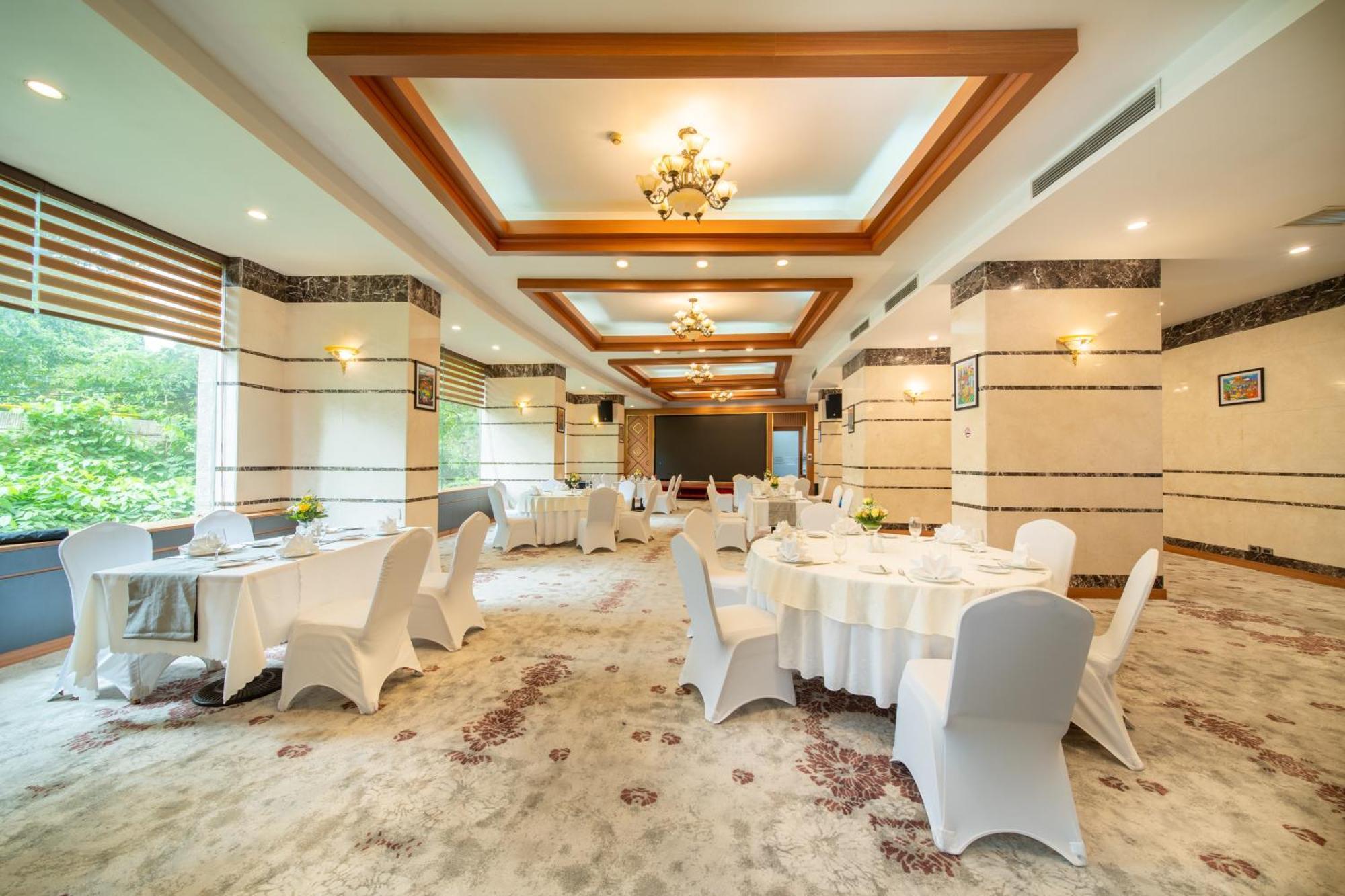 Muong Thanh Grand Hanoi Hotel Buitenkant foto