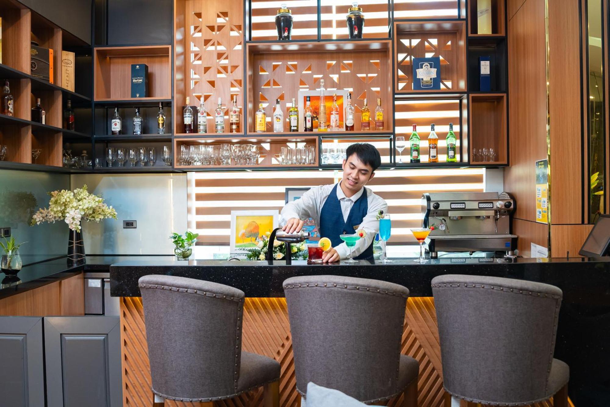 Muong Thanh Grand Hanoi Hotel Buitenkant foto