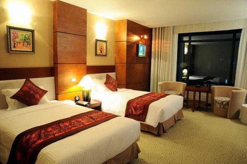 Muong Thanh Grand Hanoi Hotel Buitenkant foto