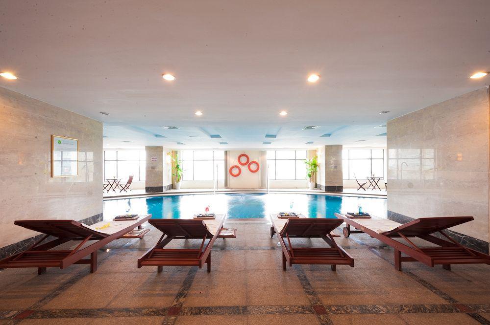 Muong Thanh Grand Hanoi Hotel Buitenkant foto